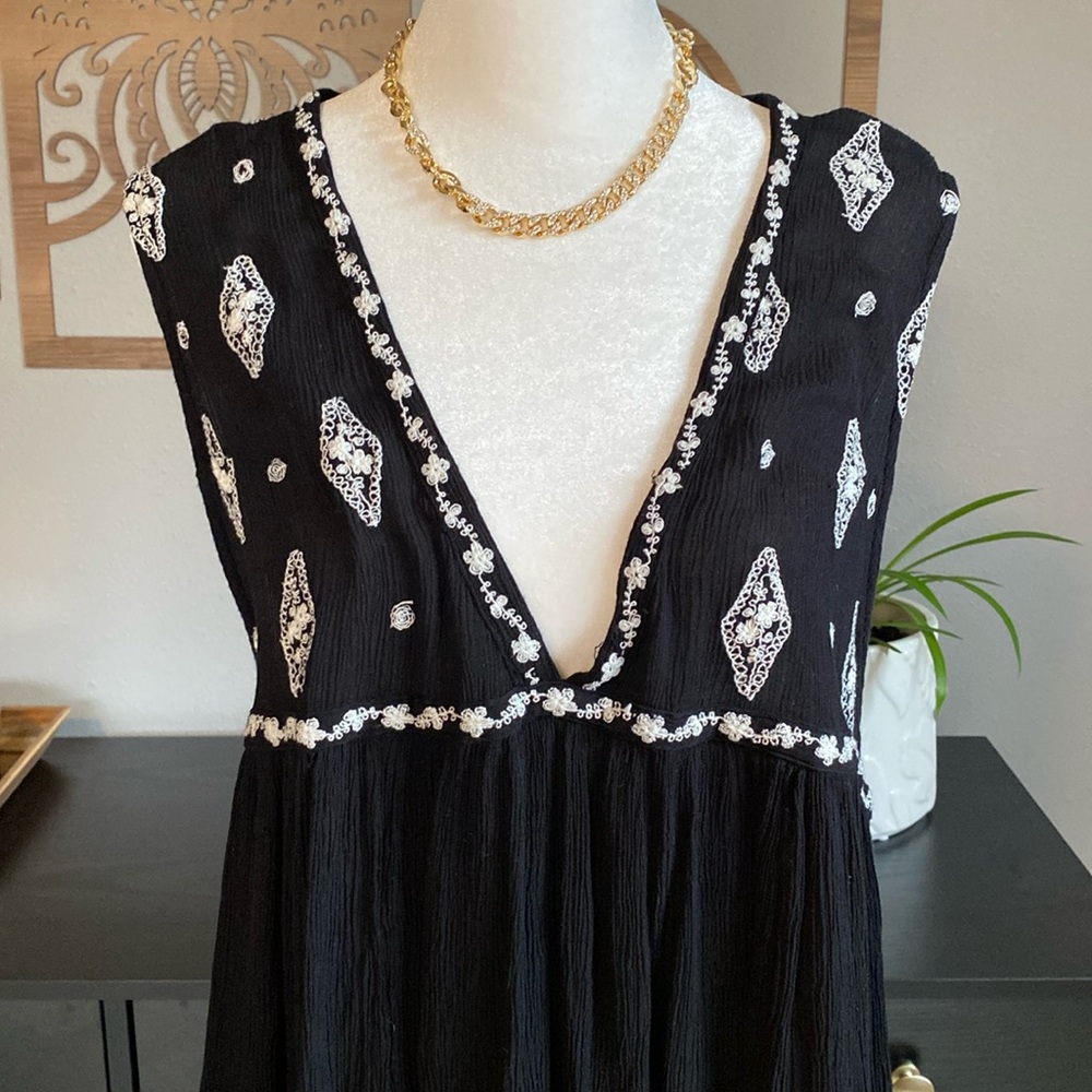 Free People Deep V Front Tank Size Large